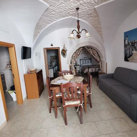 Casa Vacanza Trullo Dimora Storica Morea 阿尔贝罗贝洛 外观 照片